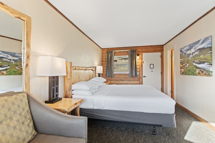 Discovery Lodge