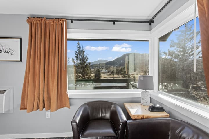Discovery Lodge