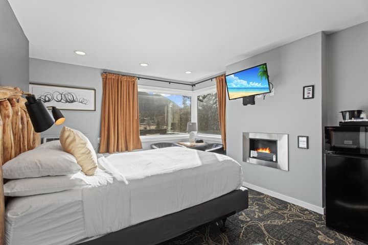 Discovery Lodge