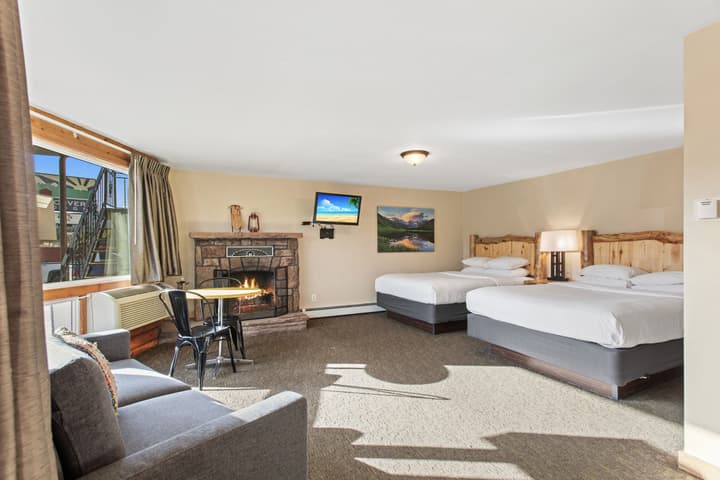 Discovery Lodge