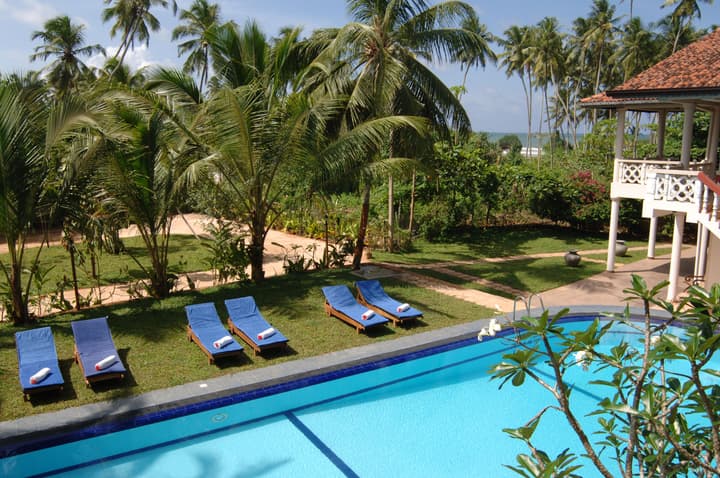 Wunderbar Beach Hotel