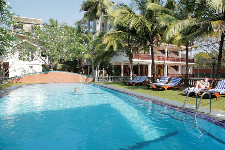 Wunderbar Beach Hotel