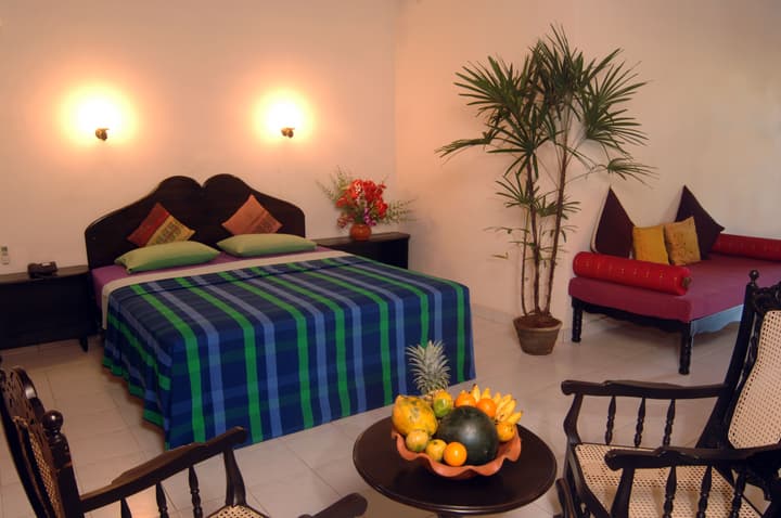 Wunderbar Beach Hotel
