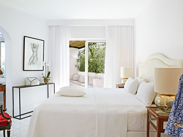 Caramel, A Resort to Live