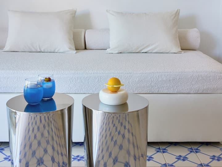 Caramel, A Resort to Live