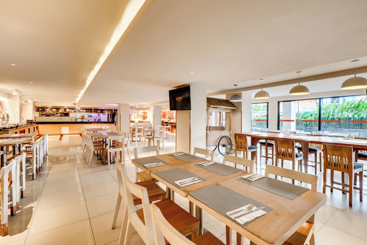 HARRIS Hotel Seminyak Bali
