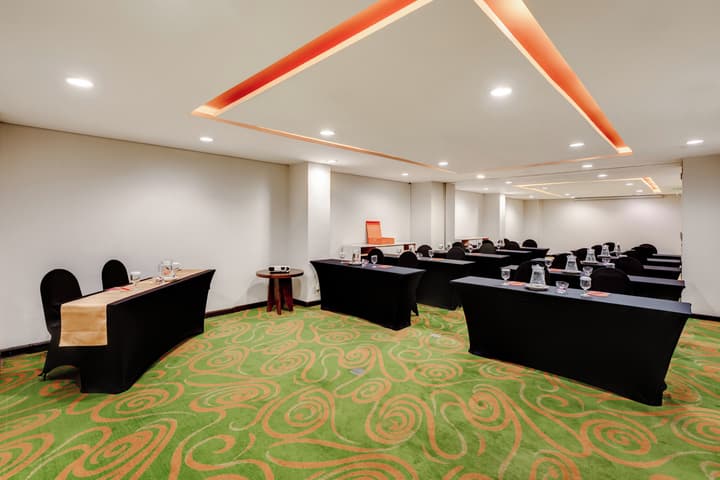 HARRIS Hotel Seminyak Bali