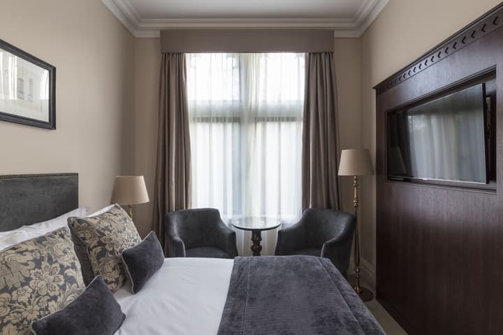 St Paul's Hotel