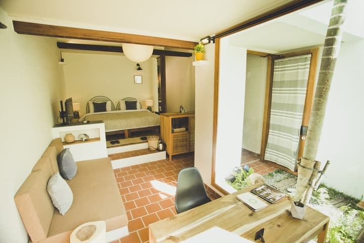 iRoHa Garden Hotel & Resort