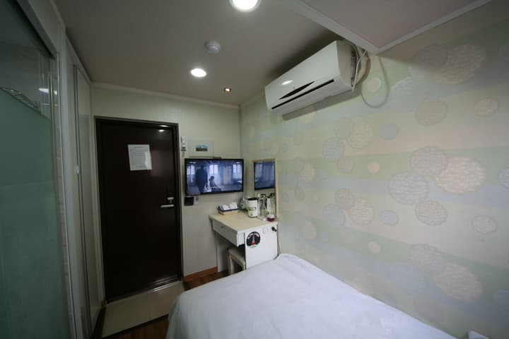 Hostel Chloe