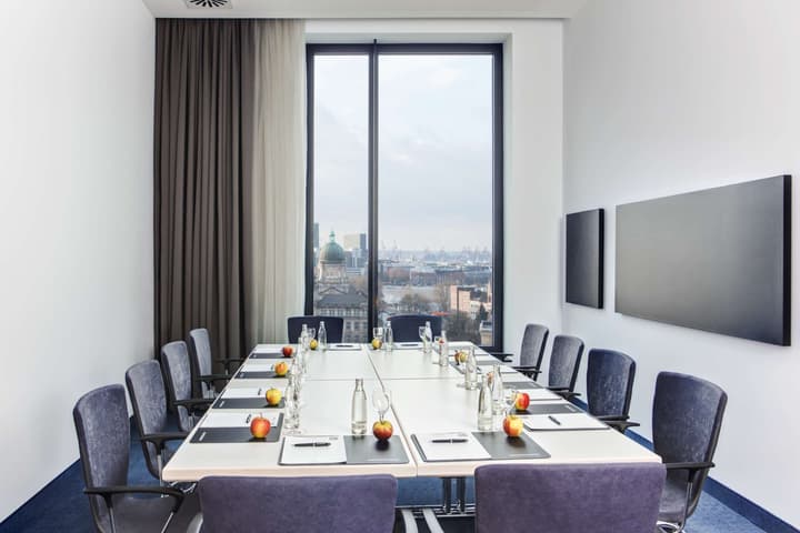 IntercityHotel Hamburg Dammtor
