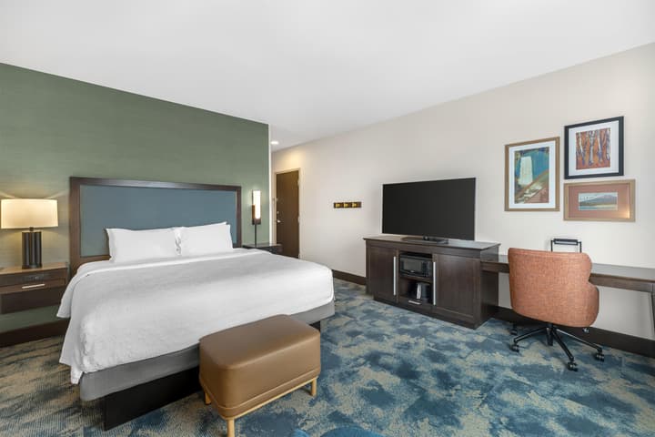 Hampton Inn & Suites Bend