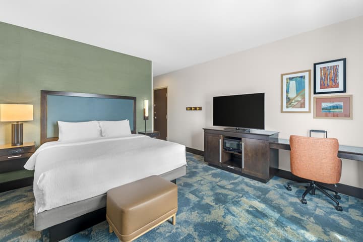 Hampton Inn & Suites Bend