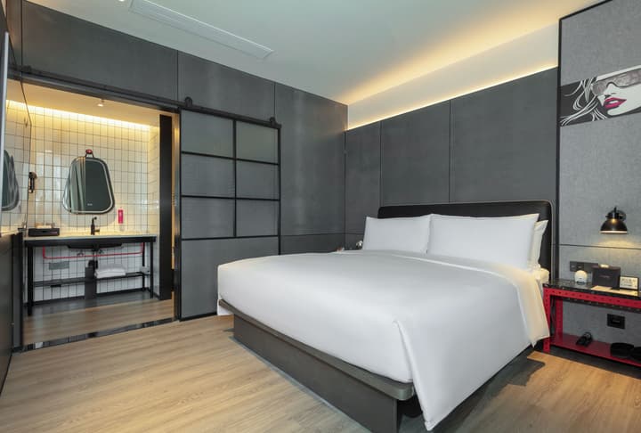 Moxy Chongqing