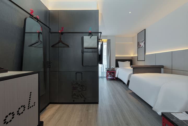 Moxy Chongqing