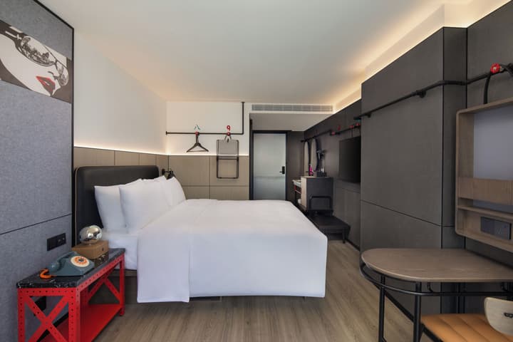 Moxy Chongqing