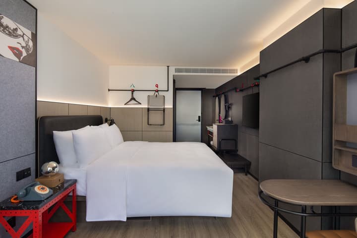 Moxy Chongqing
