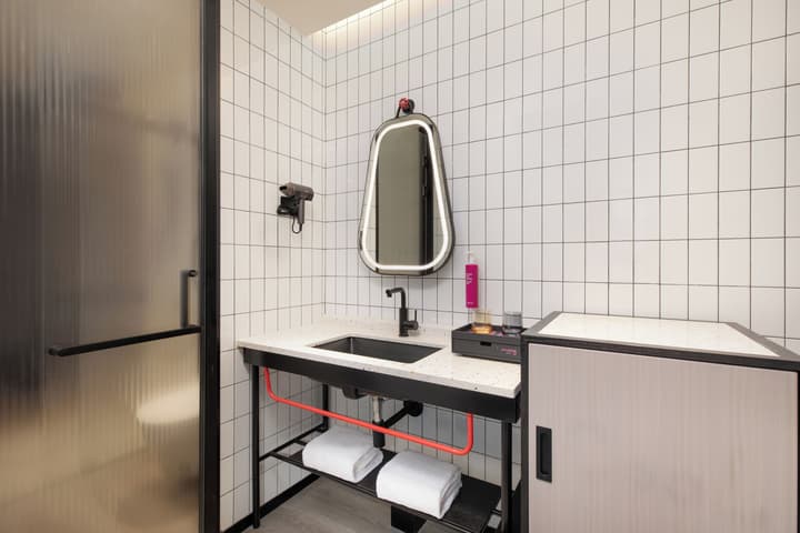 Moxy Chongqing