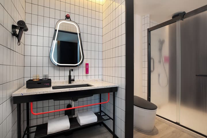 Moxy Chongqing