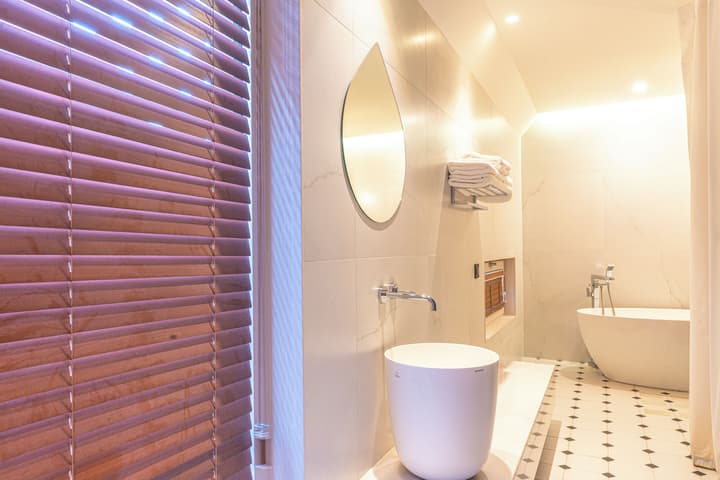Le Mong Hotel