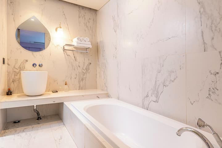 Le Mong Hotel