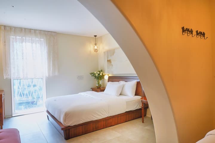Le Mong Hotel