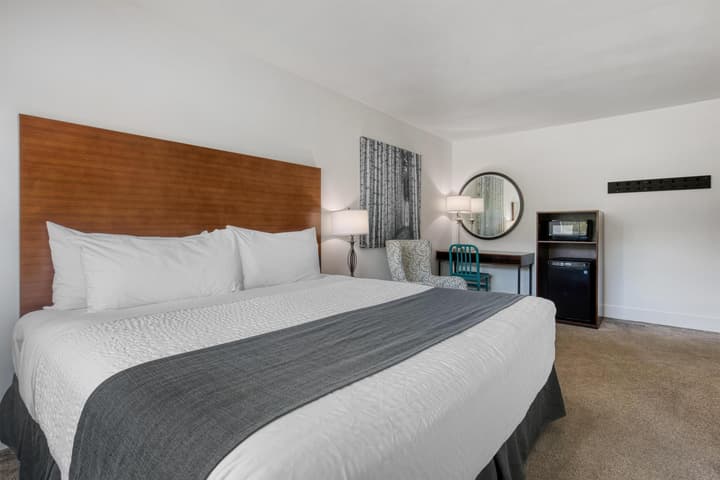 Stoke Hotel SureStay Collection by Best Western