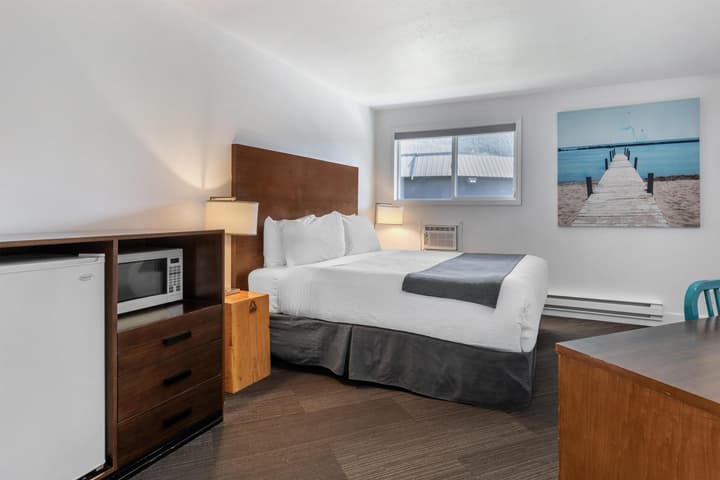 Stoke Hotel SureStay Collection by Best Western
