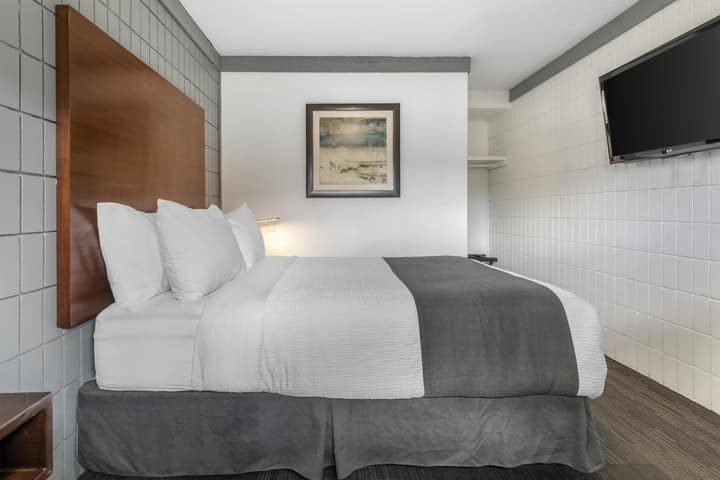 Stoke Hotel SureStay Collection by Best Western