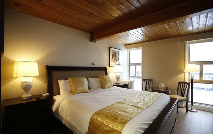 Grizz Hotel