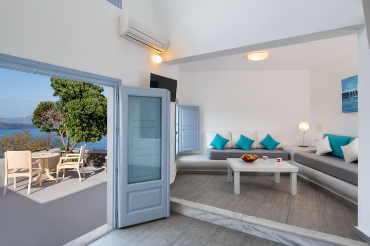 Apanemo Hotel