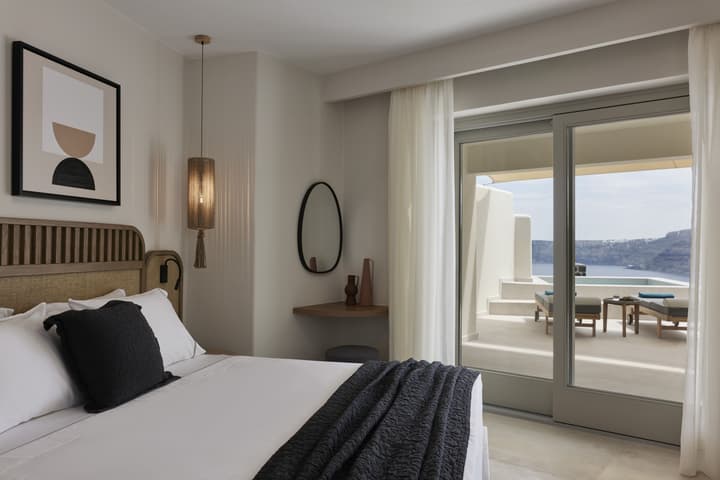 Apanemo Hotel