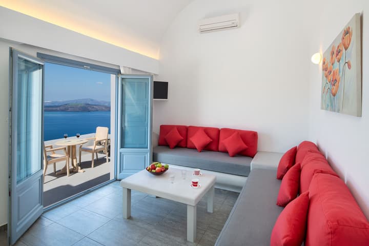 Apanemo Hotel