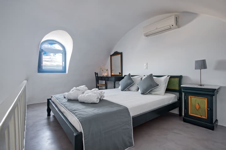 Apanemo Hotel
