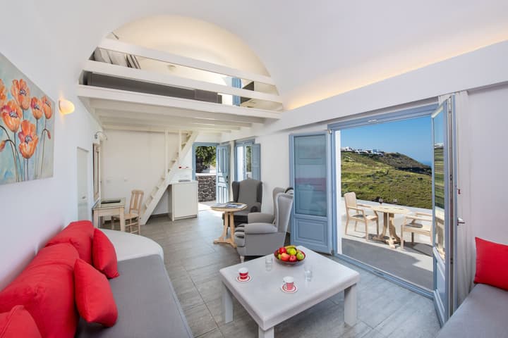 Apanemo Hotel