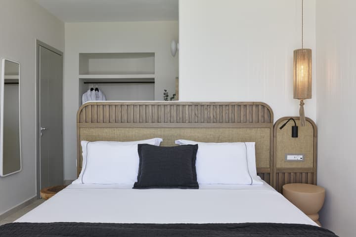 Apanemo Hotel
