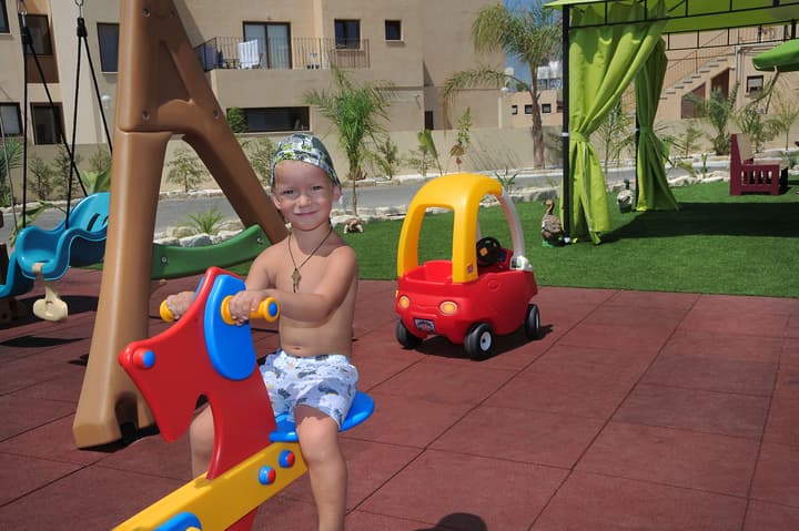 Nelia Gardens