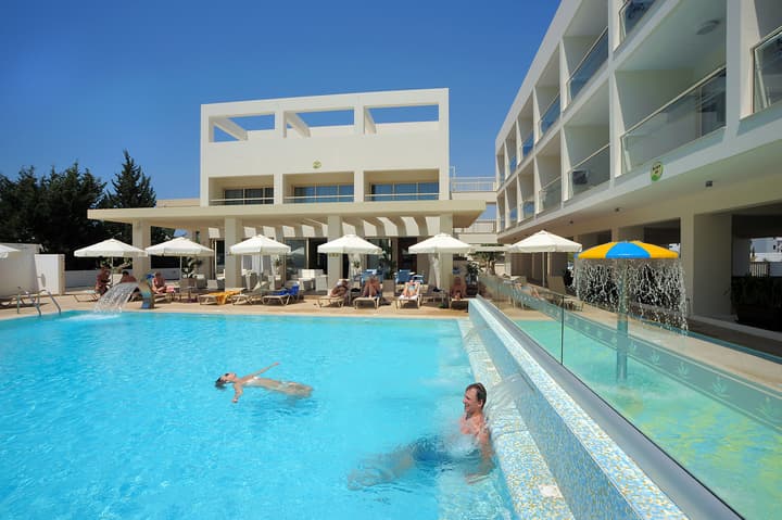 Nelia Gardens