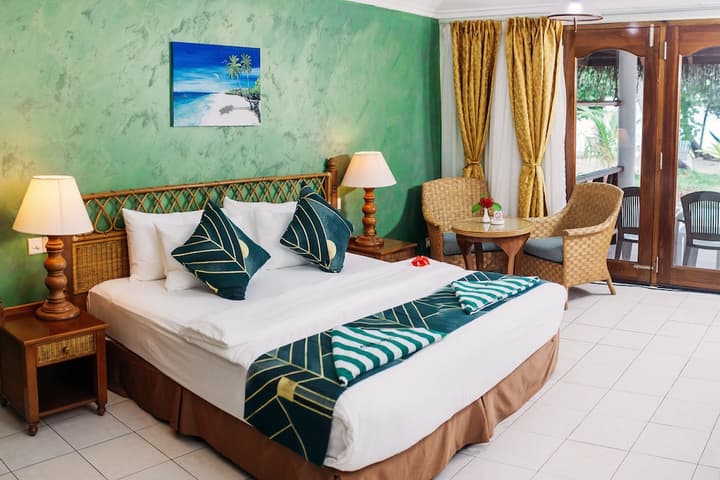 Fihalhohi Island Resort