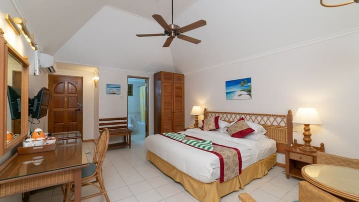 Fihalhohi Island Resort