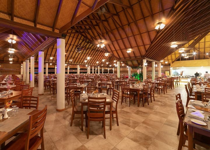 Fihalhohi Island Resort