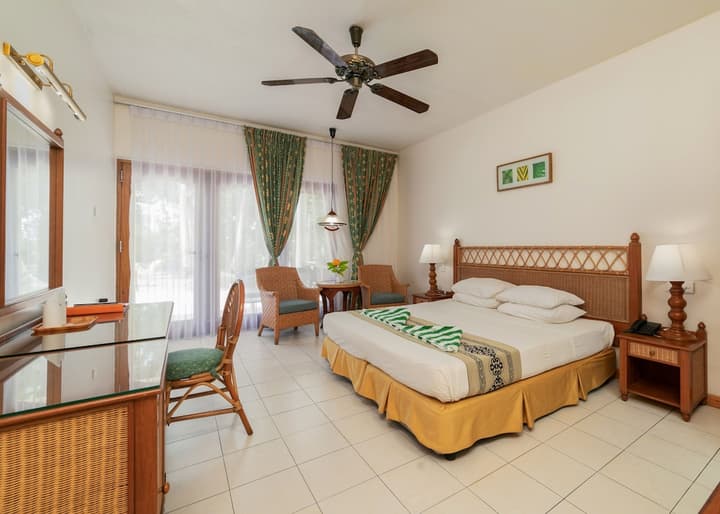 Fihalhohi Island Resort