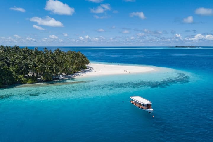 Fihalhohi Island Resort