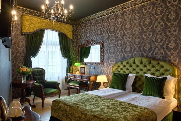 SleepWalker Boutique Suites