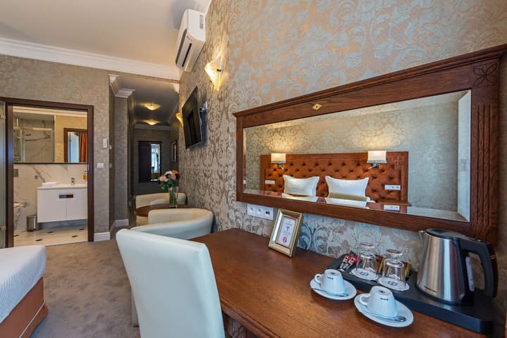 SleepWalker Boutique Suites