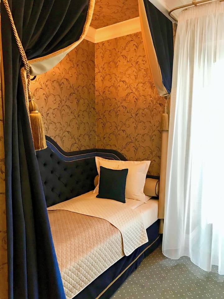 SleepWalker Boutique Suites