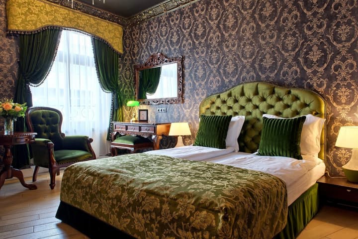 SleepWalker Boutique Suites