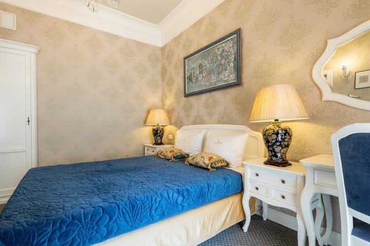 SleepWalker Boutique Suites