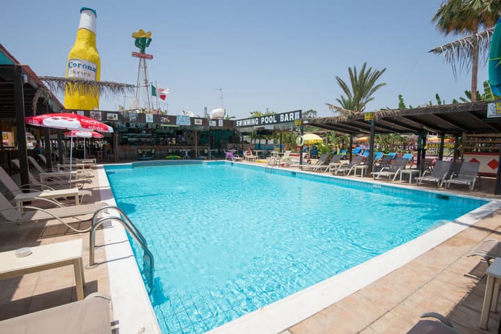Kkaras Hotel