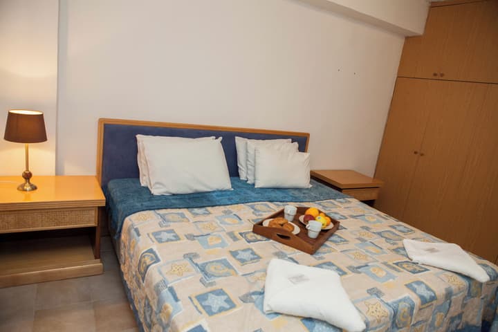 Alecos Hotel Apartments